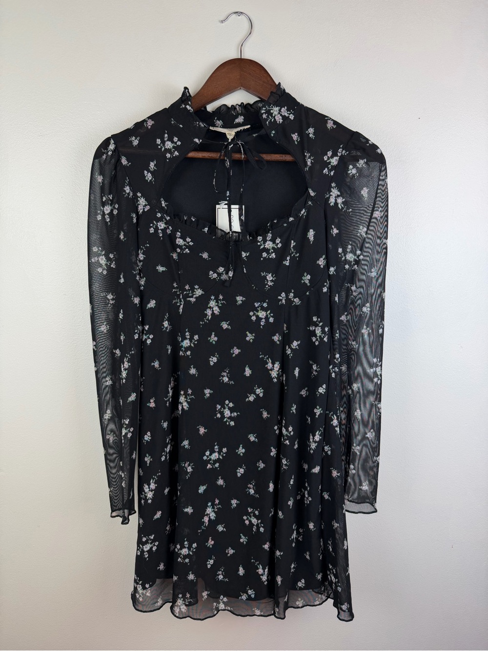 Women’s Mini Dress M Petit Black Floral Cottagecore Boho Festival